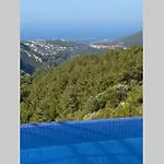 Villa La Celine- Xlarge Complete Privacy In Nature, Pool With Wonderful View