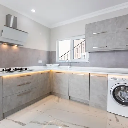 La Celine- Xlarge Complete Privacy In Nature, Pool With Wonderful View *