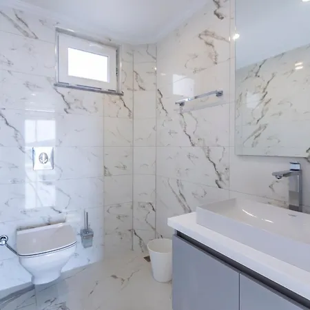 La Celine- Xlarge Complete Privacy In Nature, Pool With Wonderful View *