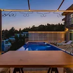 La Celine- Xlarge Complete Privacy In Nature, Pool With Wonderful View וילה קלקן
