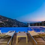 La Celine- Xlarge Complete Privacy In Nature, Pool With Wonderful View