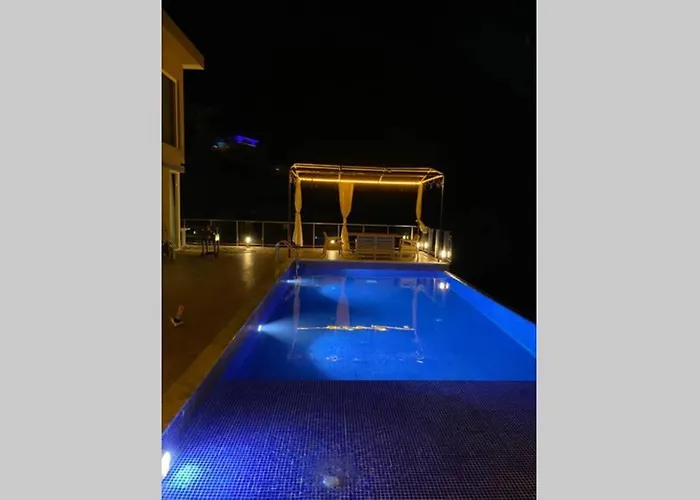 La Celine- Xlarge Complete Privacy In Nature, Pool With Wonderful View Kalkan